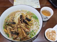 -百年老字号·观振兴蟹黄面·三虾面·苏式面(观前街富仁坊巷店)