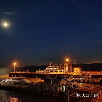 大漠孤烟直   长河落日圆
