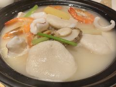 杂锦海鲜豆腐煲-闻见中国海南菜(K11店)