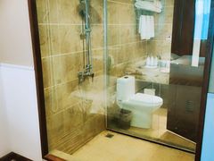 -怡华威斯达酒店(重庆医科大学附属儿童医院店)