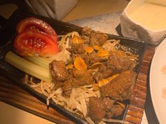-穹六人间 people 6(岳阳路店)