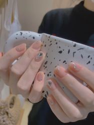 -NEW LOOK-绿麓 · 美甲美睫脱毛工作室