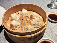 蟹粉小笼包-绿波廊(豫园店)