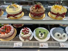 -花花卷卷·鲜食蛋糕(静安久光百货店)