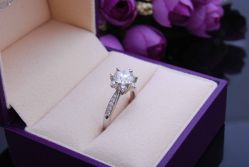 -威德钻石-克拉钻大本营(南京东路店)