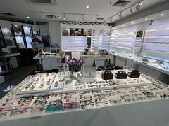 -浮光眼镜·蔡司视觉合作·数字验配中心(陆家嘴店)