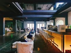 -穹六人间 people 6(岳阳路店)