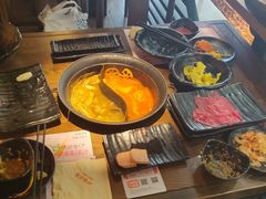-呷哺呷哺 小火锅 (浦东新欧尚超市店)