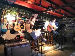 -南锣鼓巷吉他吧(鼓楼店)