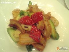 胜瓜莲耦炒脆烧肉-龙凤酒家(广州大道店)