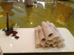 瓦缸熏肘-红色江山(首钢国际大厦店)