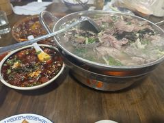 牛肉汤锅-小杨翘脚牛肉