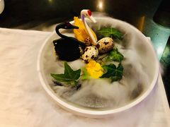 鸳鸯天鹅酥-三利音·东方司宴(外滩店)