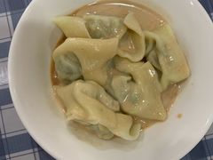 特色荠菜肉馄饨-潘国仙耳光馄饨(黄家阙路店)