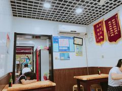 大堂-覃肥叔桂林米粉(粮道街店)