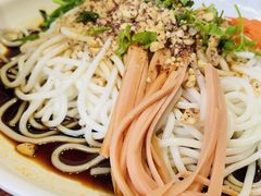 老滇凉米线-老滇山寨•云南特色菜•地方菜•民族风情歌舞表演(金碧店)