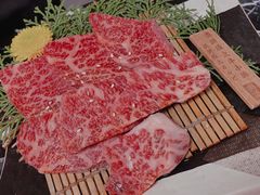 -山川小町·极番烧肉(新地假日广场店)