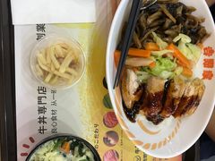 煎鸡菌菇双拼饭-吉野家(成都时代奥莱店)