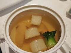 松茸竹荪汤-南麓·浙里(外滩店)