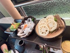 -湊湊火锅·茶憩(杭州湖滨银泰in77店)