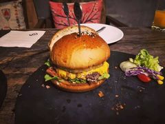 -HIGH FIVE哈福手工汉堡(桂林路店)