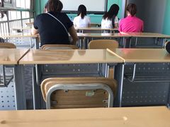 -上海市工商外国语学校