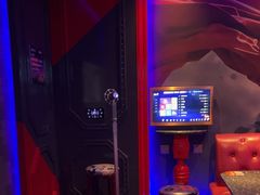 -UK派对KTV(日月广场店)
