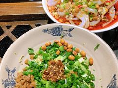 风味碗料-张大胡子鱼头火锅酒楼(长益路店)