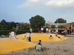 -季高兔窝窝亲子园(上海薰衣草公园店)