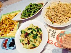 -肥肥虾庄·金牌油焖大虾(首义路店)