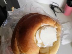 奶油牛角面包-新侨三宝乐面包店(崇文门店)