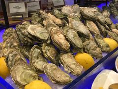 -圣丰索菲特·2 On 988 Café 自助餐厅