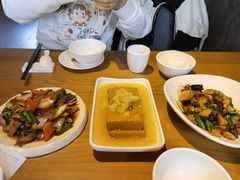 -隔壁老王·家常云南菜(花巷店)