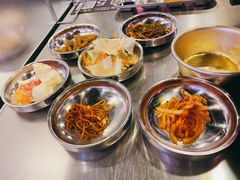 -豚豚家돈돈가韩国锅盖烤肉(新北万达店)