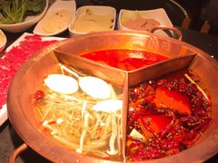 三拼锅底-锅说大脸毛肚重庆老火锅(佐阾店)
