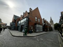 -钟书阁(松江泰晤士小镇店)