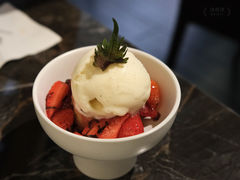 -LESCEDARS Brasserie Bistro香柏树