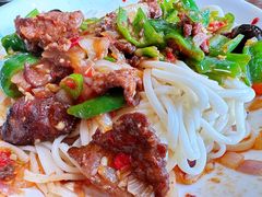 -歹歹的加个面过油肉拌面