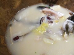 -滇香肴·云南菜蒸汽石锅鱼(云南北路店)