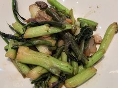 -黄泥岗·地道湖北菜(奥特莱斯店)