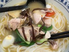 -蒙自源米线大王(信利城市广场店)