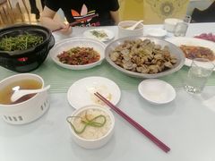 -鹊华居·地道鲁菜·海鲜·融合味(大明湖店)