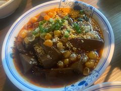 -肖四女乐山跷脚牛肉(南汇大学城生活广场店)