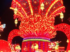 -淄博花灯齐彩城