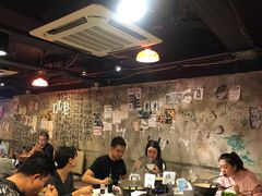 大堂-鲜入围煮花胶鸡海鲜火锅