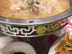 -吴记酱骨炖菜馆(西大直街店)