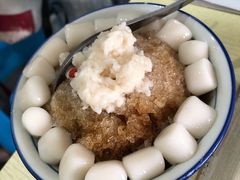 小汤圆冰沙-李子坝梁山鸡(李子坝大鸡哥店)