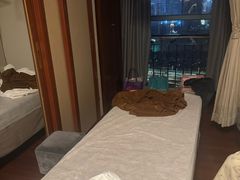-裕和堂中医推拿艾灸(太古汇臻品店)