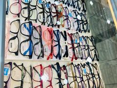 -三叶眼镜城批发市场(上海火车站店)