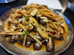 -蚝美人·生蚝海鲜烧烤(茶花园店)